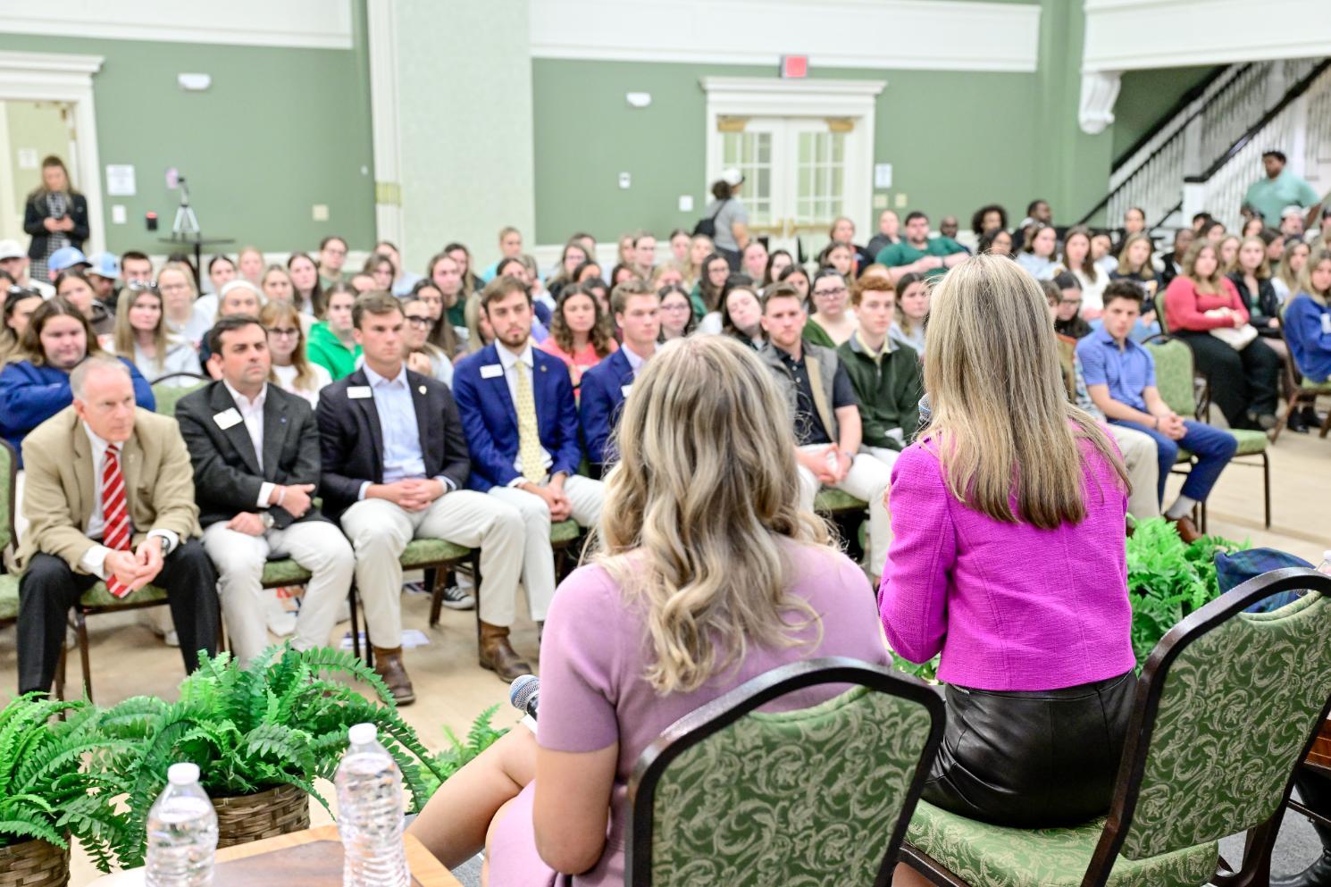Virginia's First Lady speaks to a packed Blackwell Ballroom during fentanyl awareness event
